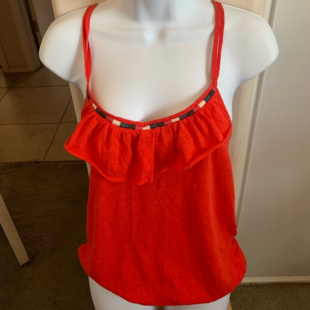 🎟️3x$10🎟️ Red tank w/ruffles and razorback w/ ties & a chime in back. No tags